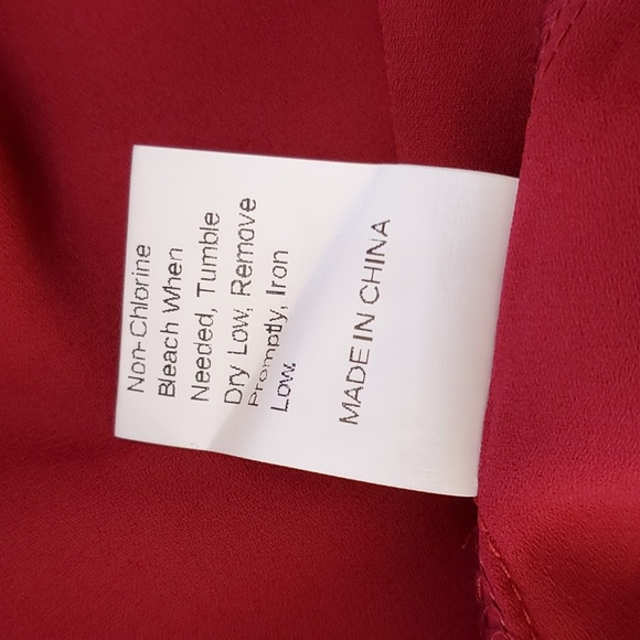 Size large blouse. - Picture 7 of 7